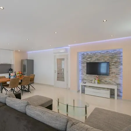 Apartamento Radeljic