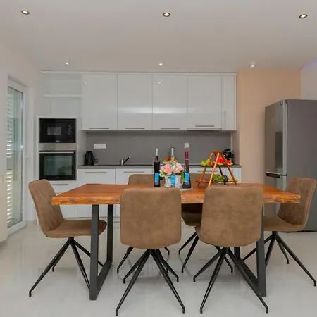 Radeljic Apartamento