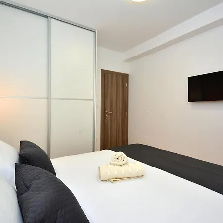 Radeljic Apartamento