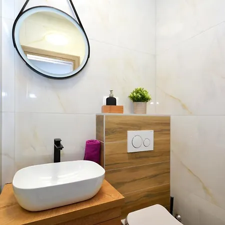 Radeljic Apartamento *