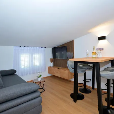 Radeljic Apartment *